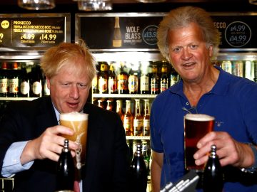 image source : https://www.thisismoney.co.uk/money/markets/article-9381927/Wetherspoons-founder-slams-lockdown-mayhem.html